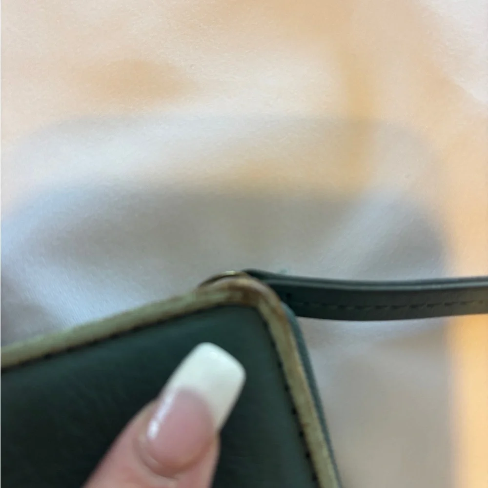 Vintage Fossil Logan‎ RFID tab clutch wallet in green leather